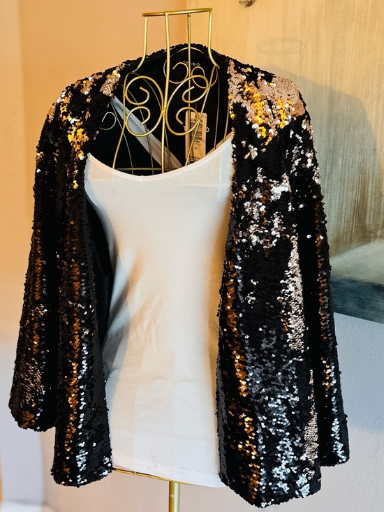 torrid Jackets & Blazers - NWT Torrid Runway Black Sequin Kimono Cardigan Size 1/2